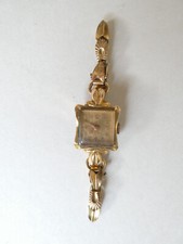 Montre vintage JAZ femme - boîtier et bracelet plaqué or - années 1960.