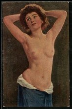 AK Femme Nue Avec Poitrine