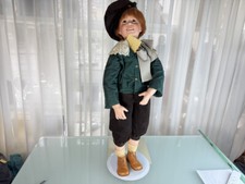 Poupée d'artiste poupée de