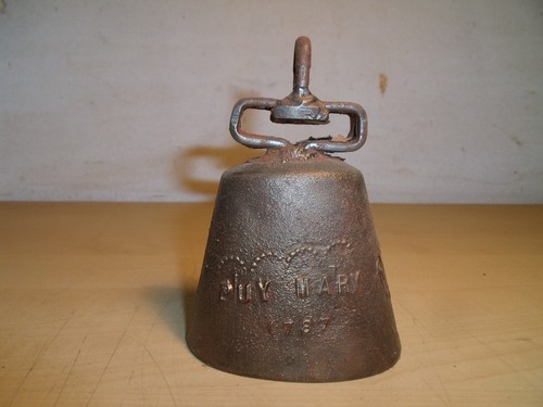 Ancienne cloche puy mary 1787 - cloche,