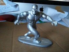 FIGURINE PVC  MARVEL LE SURFER