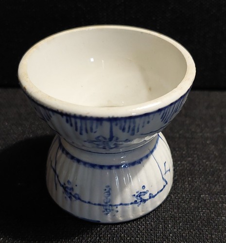 Coquetier diabolo faïence