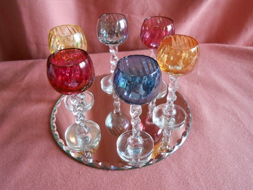 Petits verres goutte de - petits, à