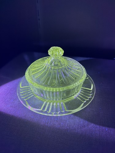 Antique uranium vaseline glass - antique,