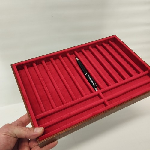 Plateau pour stylos plume - À,