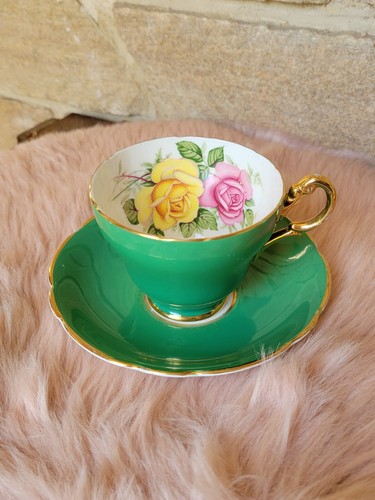 Ancienne tasse soucoupe - tasse, et