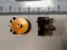 Condensateur Variable Capacitors 20 pF 250 pF  20%  Nos   Lot 2 Pcs   DepC12H3)