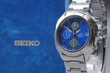 Lire [Vintage] Montre Homme Chronographe SEIKO V657-9060 Quartz Bleu du JAPON