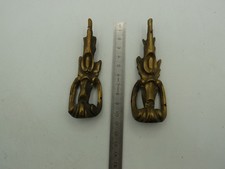 Paire anciennes garnitures pieds ornements décoration meuble,  bronze ou laiton