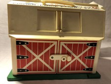 Fisher Price Play Family Farm