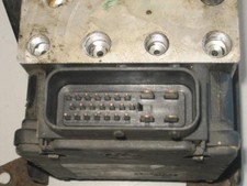 Bloc ABS (freins anti-blocage)