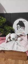 doudou lapin obaibi banc rose gris ob okaidi etoiles noeud Étiquette Plat Carré 