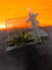 Camion militaire GMC lance