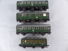 Lot de 4 wagons voyageurs