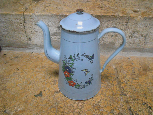 Jolie cafetière ancienne - jolie,