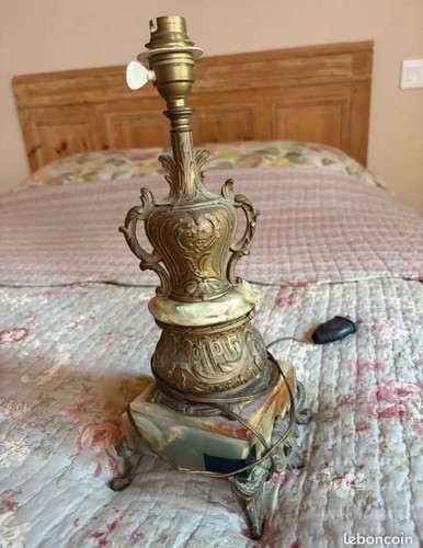 Ancienne lampe - lampe, a