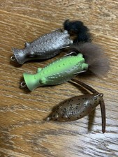 Deps BUSTERK MICRO BASIRISKY set of 3. Frog lure