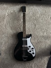 Vintage 1960s Silvertone 1420