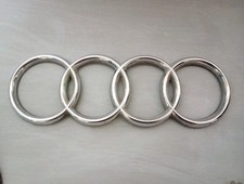Sigle Logo Audi Vintage "Chromé" Sans Attaches Voiture Collection 