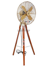 Ancien ventilateur de sol électrique vintage en laiton avec pied trépied en b...