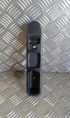 Commande bouton lève vitre