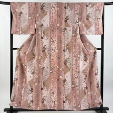 Beau kimono rose Komon avec motif en fleurs de cerisier taille M longueur 157 cm
