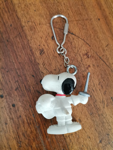 Porte clès snoopy escrimeur - porte,