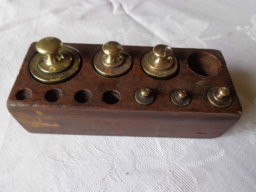 Ancienne boite poids - ancienne,