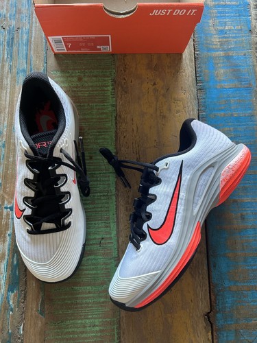 Chaussure tennis nike zoom - tennis,