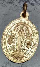 Belle médaille religieuse