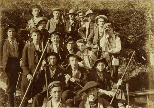 Alpinistes col la - au,
