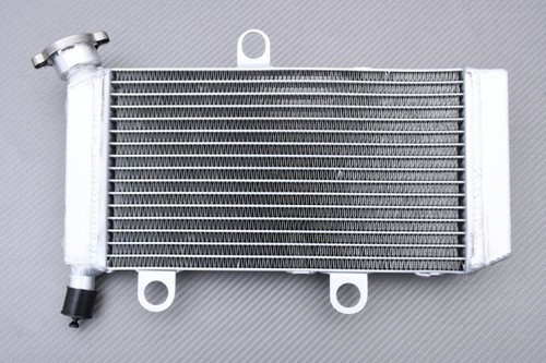 Radiateur eau type racing en - d,