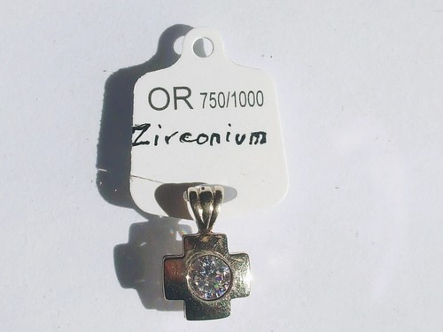 Beau petit pendentif solitaire - beau,