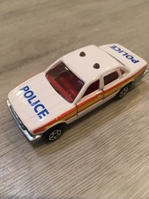 Ancienne Jaguar XJ6 Police