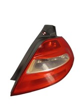 Feu arriere principal droit