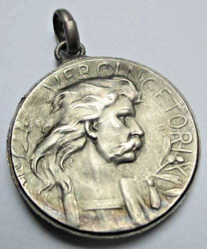 Ancien pendentif médaille