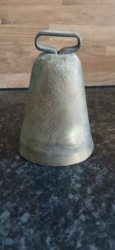 Ancienne cloche vache en - cloche,