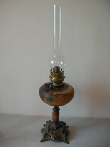 Ancienne lampe pétrole - ancienne,