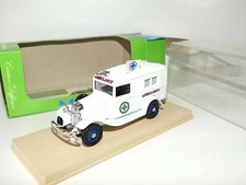 FORD V8 AMBULANCE US 1934