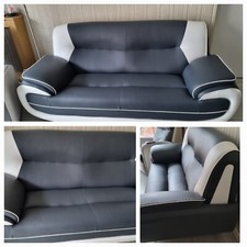 canapé 3 places PVC bon état gris et blanc  dimensions longueur 190cm largeur 87