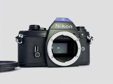 [Presque comme neuf] Boîtier d'appareil photo reflex argentique Nikon EM...