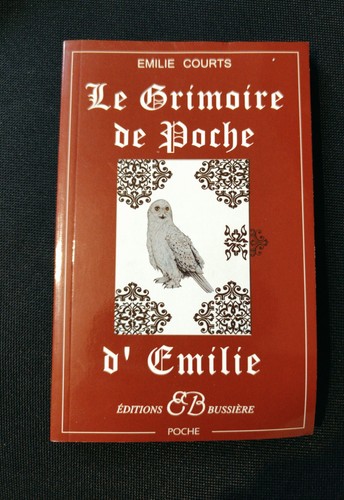 Grimoire poche d emilie - le,