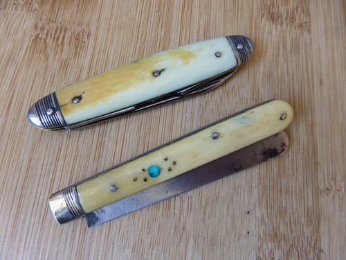Lot anciens couteaux pliants