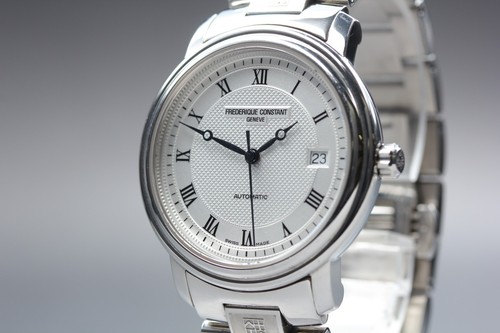 Near mint box montre - mint,