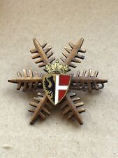 Joli Insigne, broche médaille