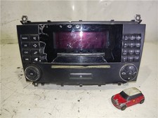 Radio/CD Mercedes-Benz clase c