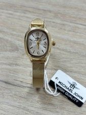 Montre Femme Dorée  Avec Pile