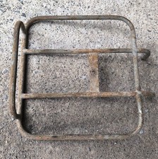 * porte bagage de  scooter