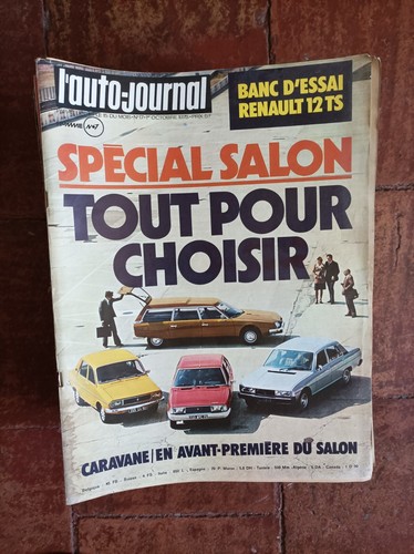 Lot 30 catalogues revues - +,