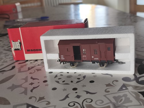 Jouef fourgon essieux wagon - a,